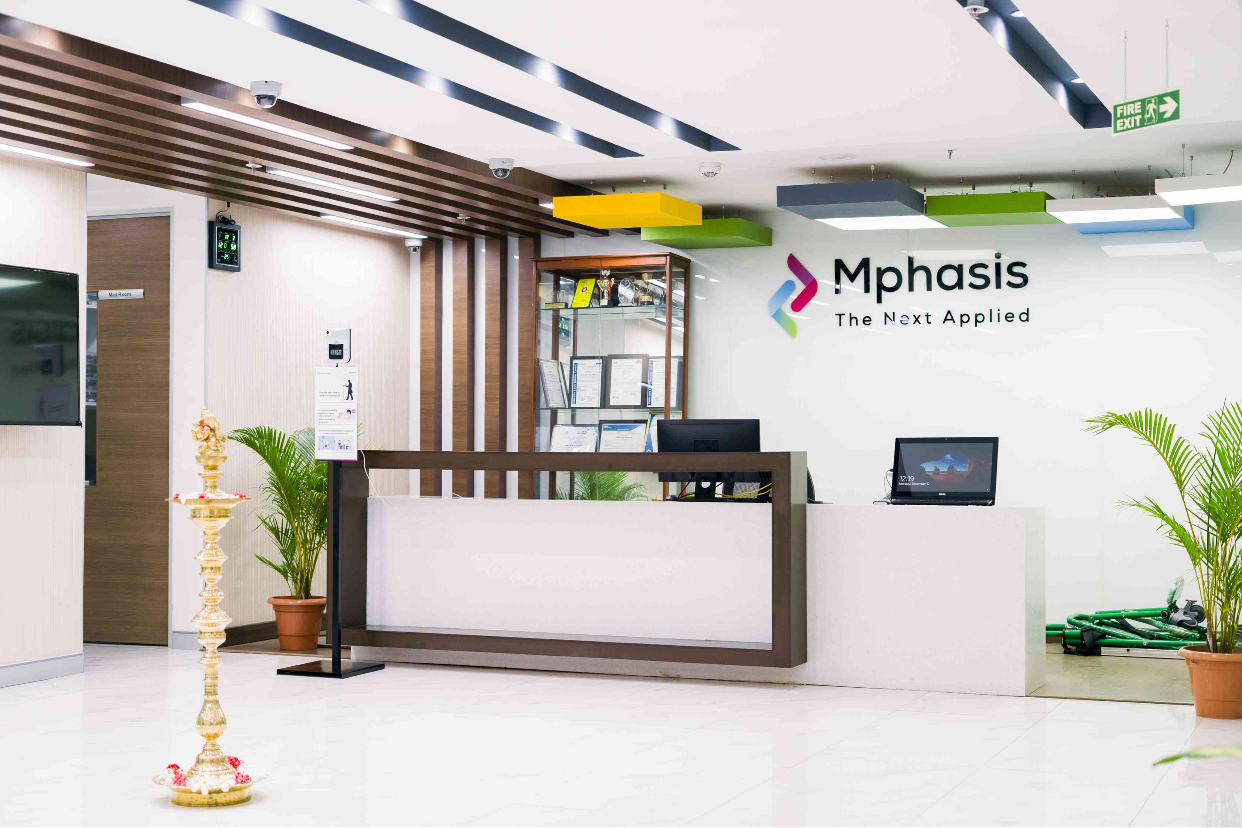 MphasiS